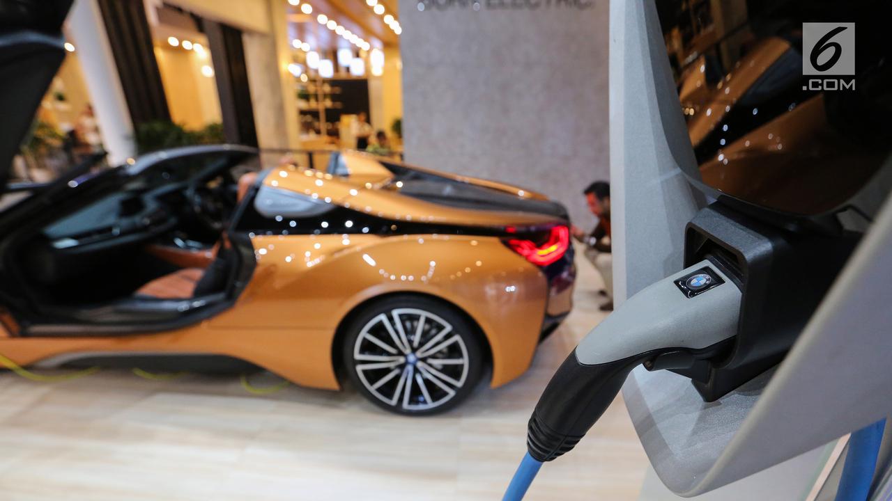 009550700_1563521038-20190719-Mobil-Listrik-GIIAS-2019-10